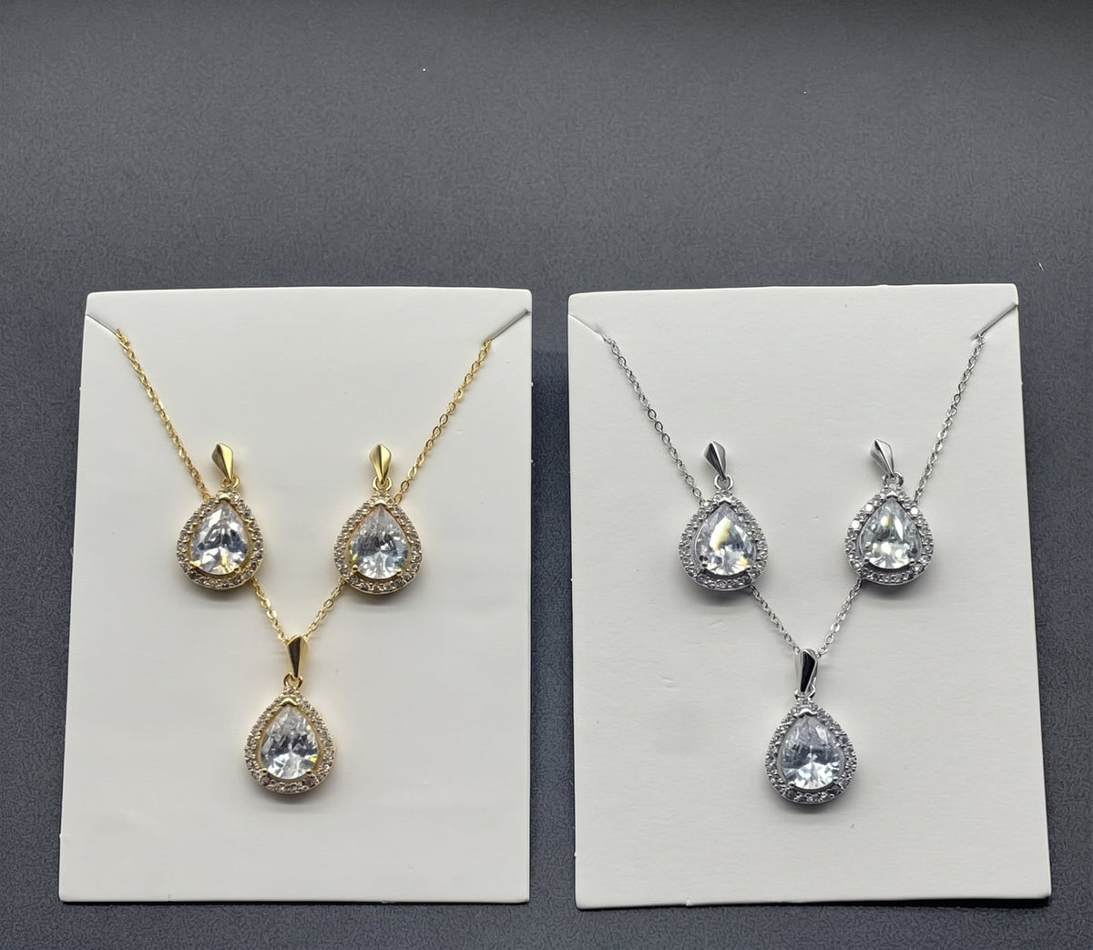 Royal Teardrop Elegance Jewelry Set